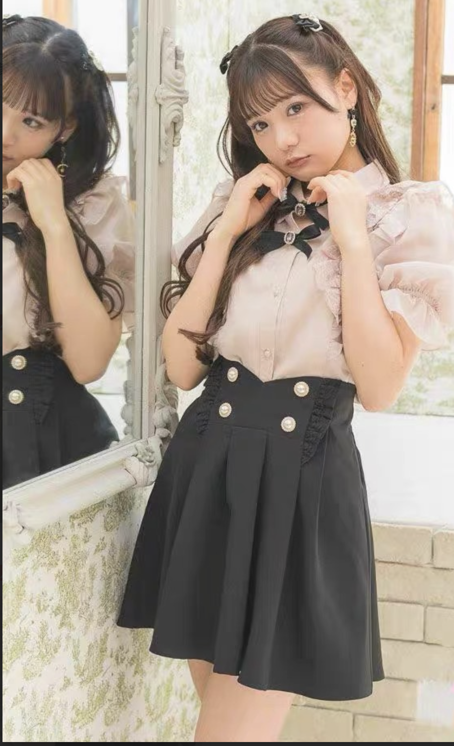  Rojita 黑色花邊腰前鈕扣 百搭地雷系量產型甜美少女 半身裙