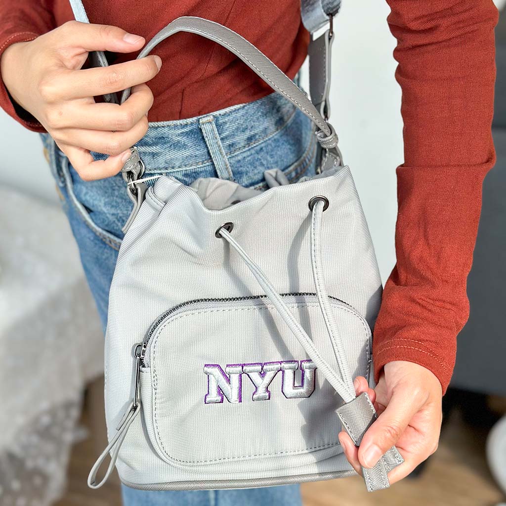 【NCAA】紐約大學-水桶包(灰)