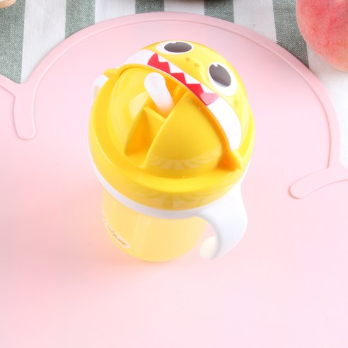 ❗🇰🇷韓國正版❗🇰🇷 pinkfong 碰碰狐 babyshark 鯊魚寶寶造型吸管水杯 300ml