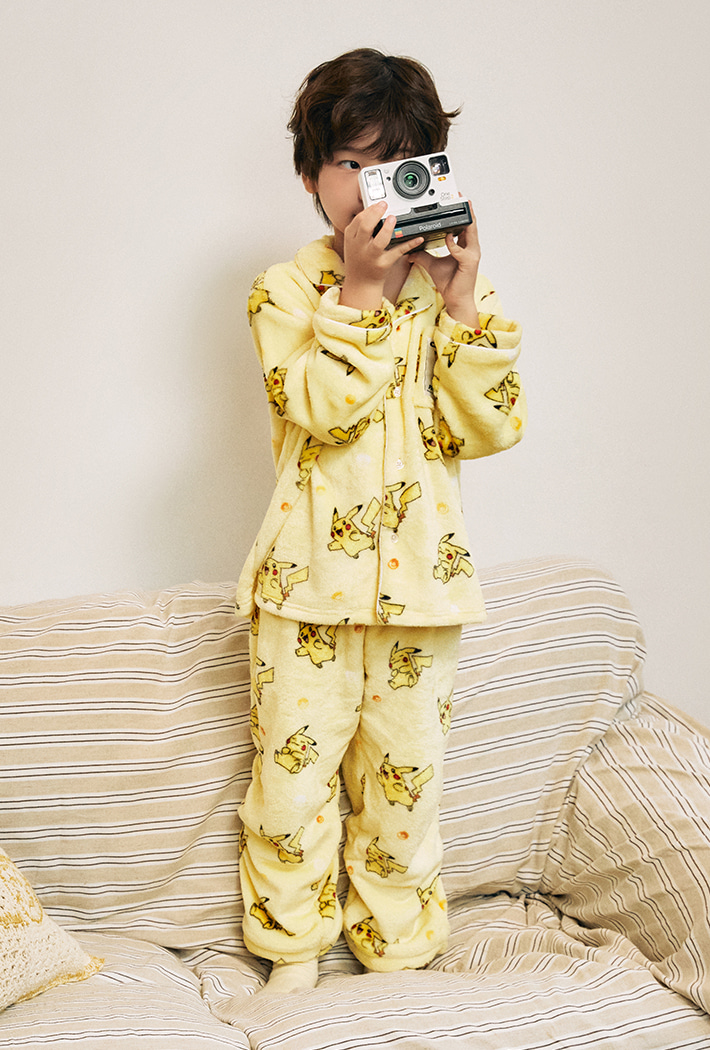 韓國🇰🇷 正版 寶可夢 皮卡丘 冬季絨毛款長袖兒童睡衣套裝 小孩款睡衣 黃色