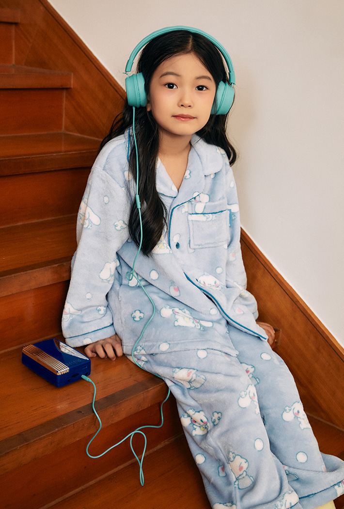 韓國🇰🇷 正版 三麗鷗 大耳狗 冬季絨毛款長袖兒童睡衣套裝 小孩款睡衣 藍色