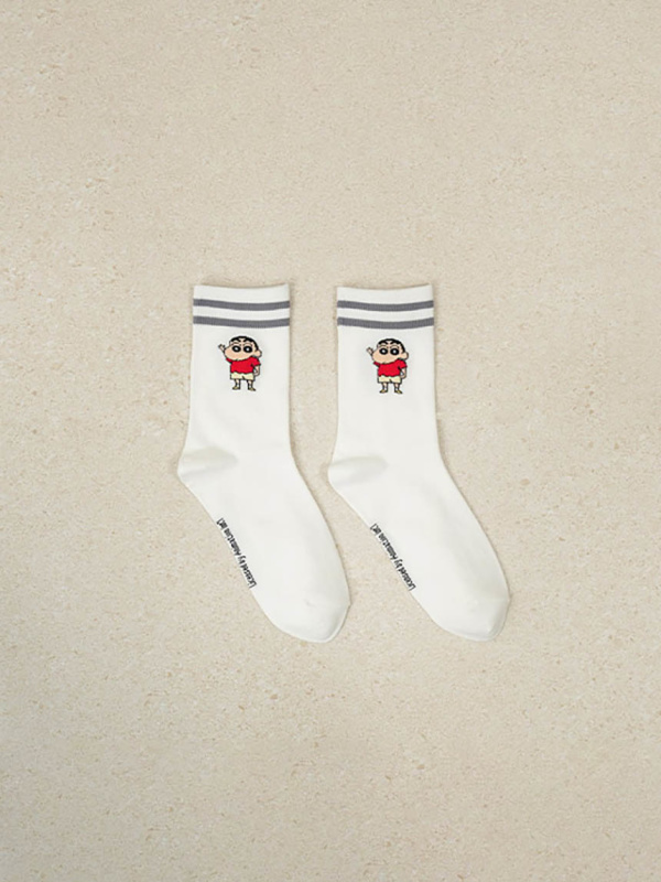 🇰🇷韓國大創 Daiso 正版 蠟筆小新 小新全身款 卡通襪子 學生襪子 中筒襪 堆堆襪 條紋圖案