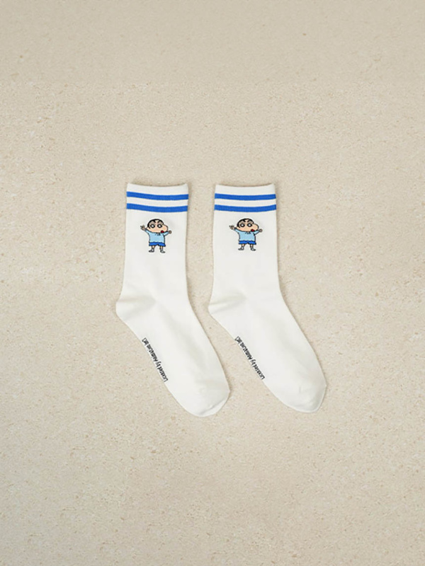 🇰🇷韓國大創 Daiso 正版 蠟筆小新 小新全身款 卡通襪子 學生襪子 中筒襪 堆堆襪 條紋圖案