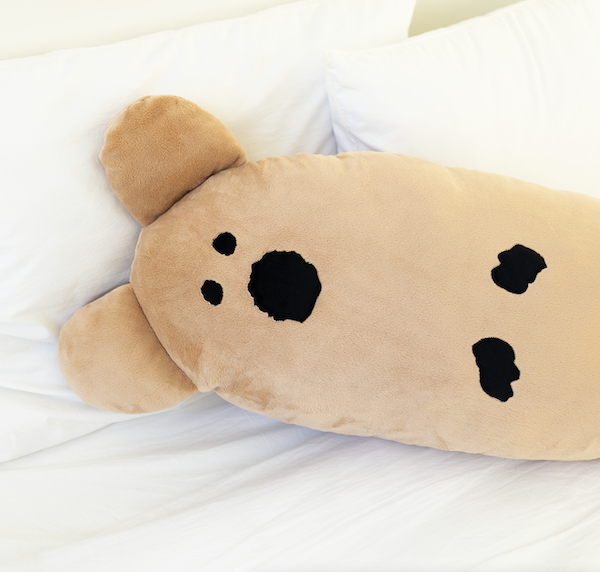 韓國🇰🇷 正版 Dinotaeng 短尾矮袋鼠 文創-QUOKDOG Body Pillow 袋鼠熱狗抱枕